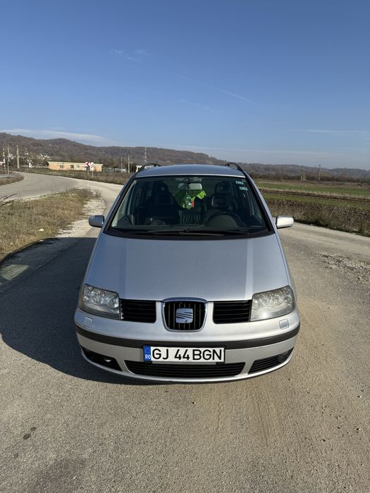 Vând Seat Alhambra 1.9   131