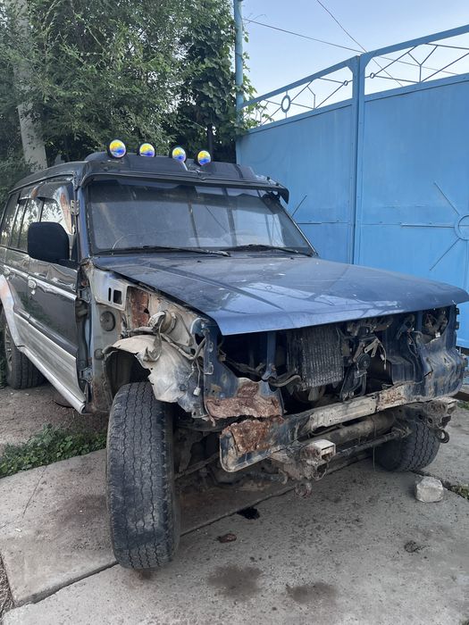 Mitsubishi Pajero 2