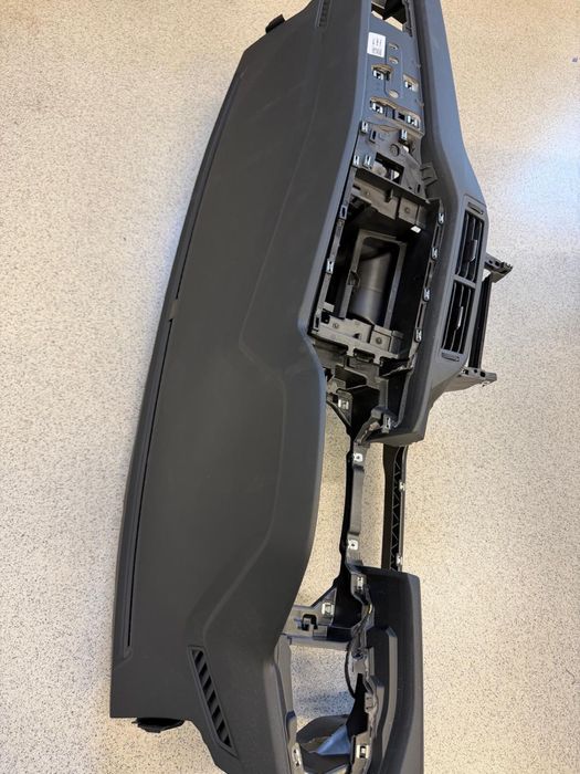 Plansa bord vw taigo