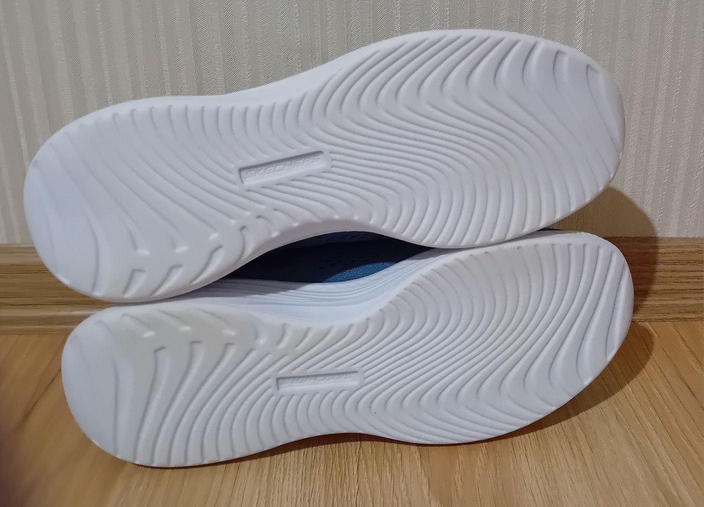 Дамски обувки Skechers 40 номер 27см стелка мемори пяна