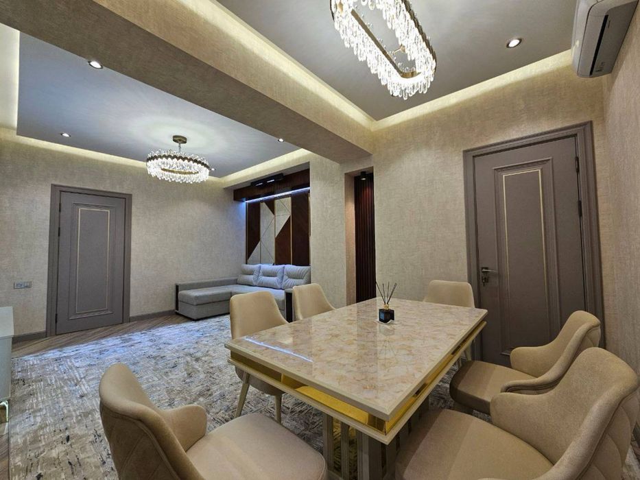 Жилой комплекс Мадрид! 3х комнатная уникальная квартира 115м2! Новая!