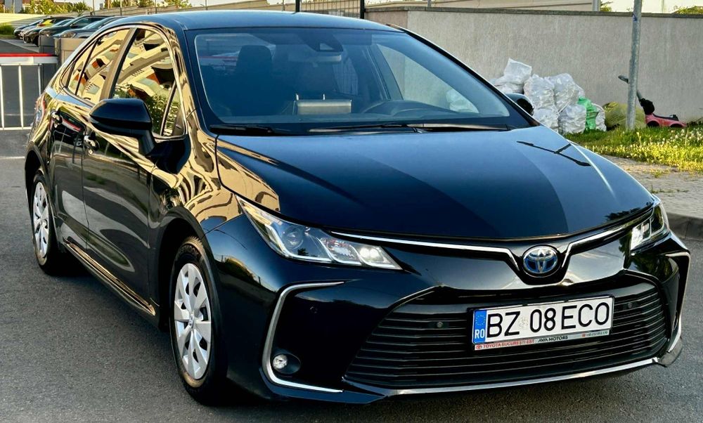 Primul proprietar Toyota Corolla Hybrid 1.8L Business 2022 Automată