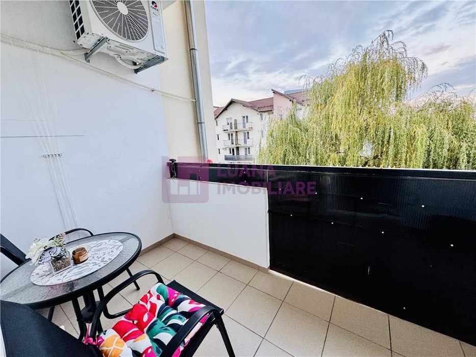 Vand apartament 3 camere,TURNISOR