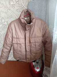 Продам весению куртку 40_42  размер