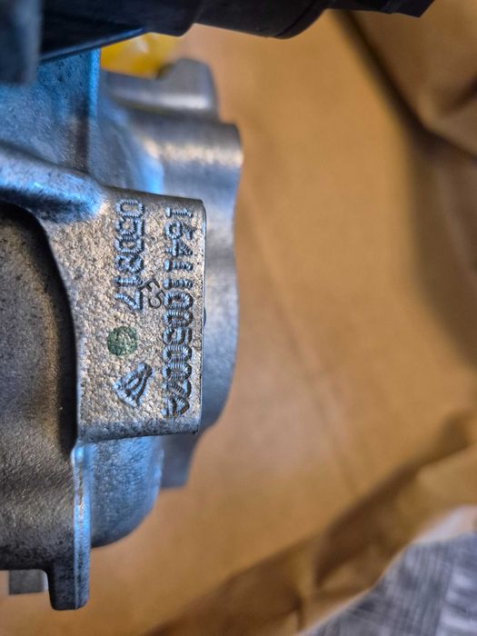 BorgWarner турбина оригинална VAG 2.0TDI Bi-Turbo CUAA 240k. VW TIGUAN