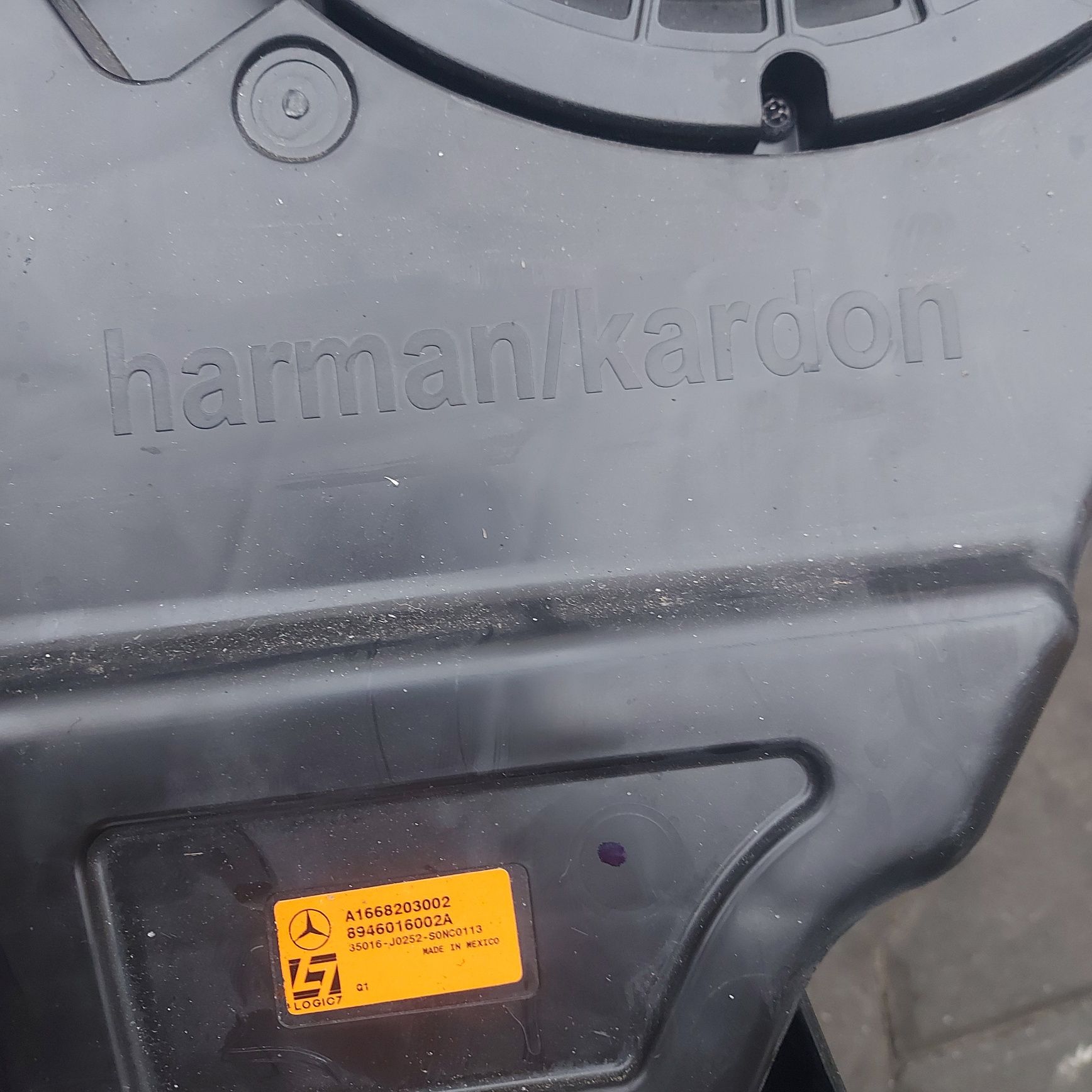 Subwoofer Harman kardon cod A1668203002 Mercedes GLE Coupe
