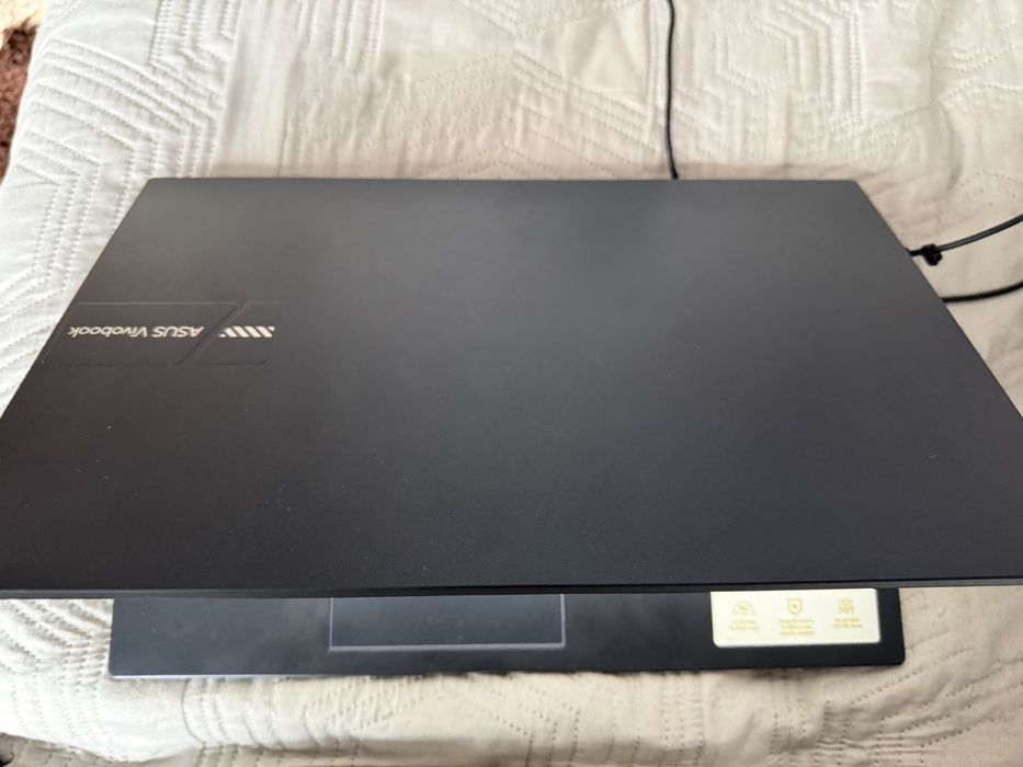 Asus Vivobook i7