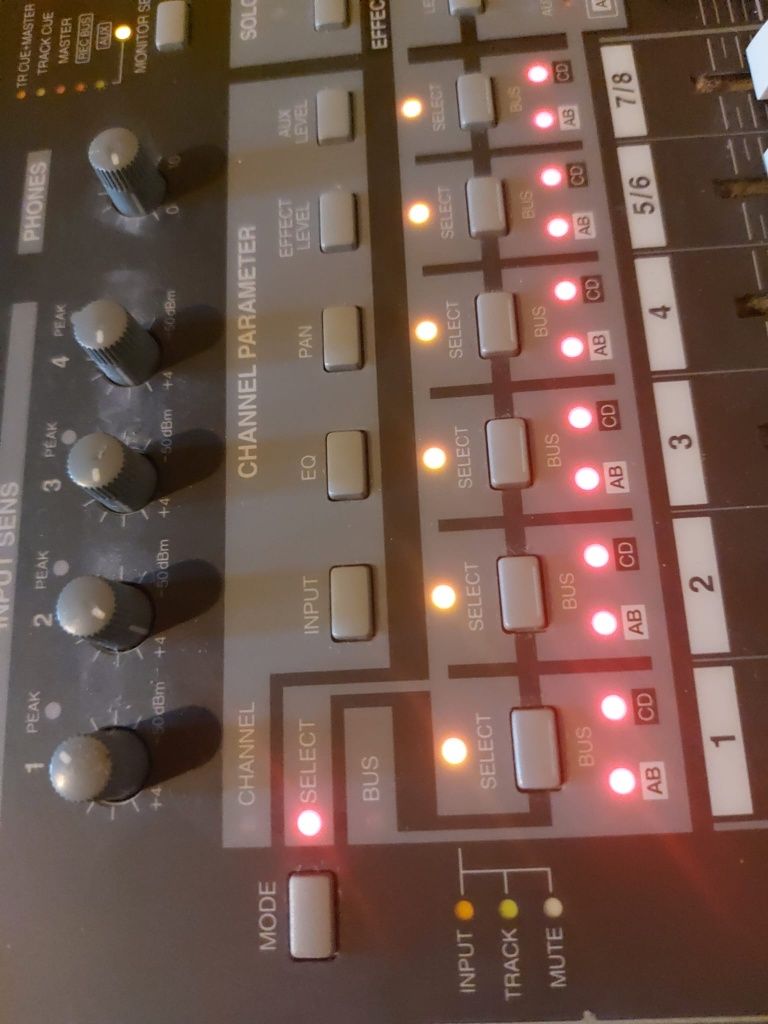 Mixer Roland VS 840