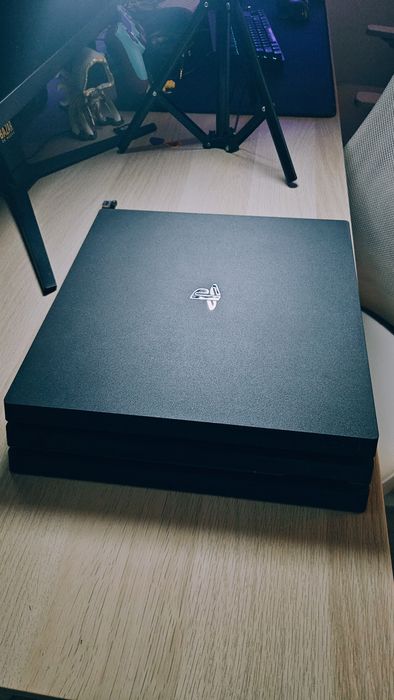 Play station 4 pro (ps4 pro)