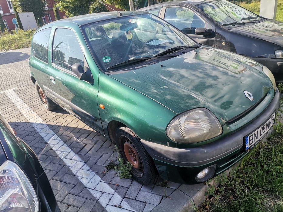 Renault clio 2002 benzina 1,2 înmatriculat ro perfect