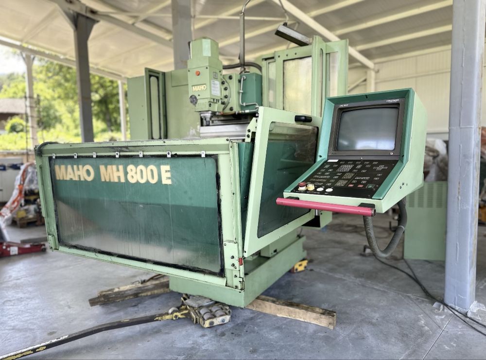 3 осна универсална инструментална CNC Фреза с ЦПУ МАНО 800Е