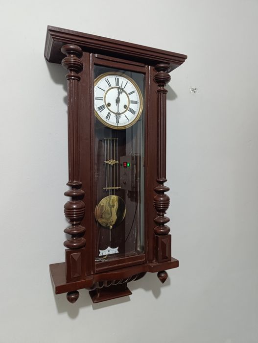 Часы настенные антикварные импортный