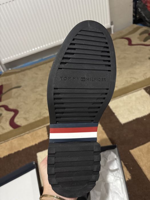 Ghete Tommy Hilfiger Noi
