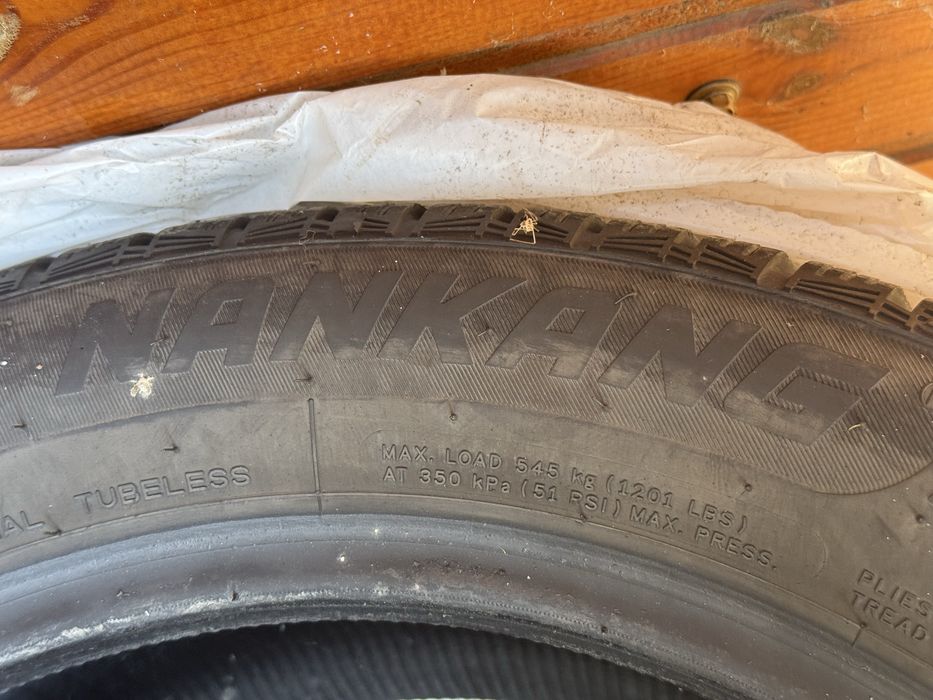Anvelope de iarna nankang 195/55/16 noi