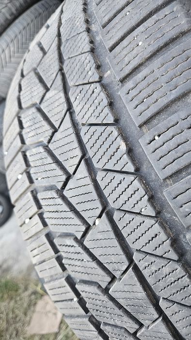 4бр гуми 255 40 20 дот 21 континентал