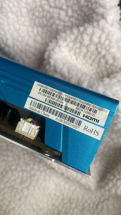 Vând placa video  8gb ram!