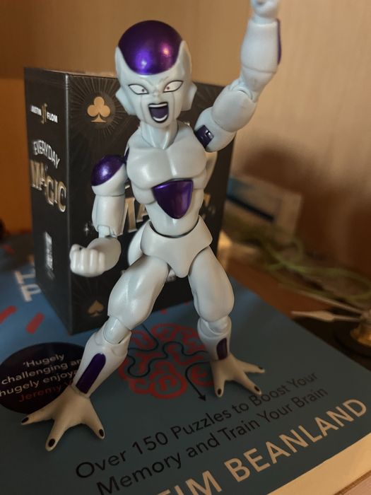 Frieza figurina SHFigurearts