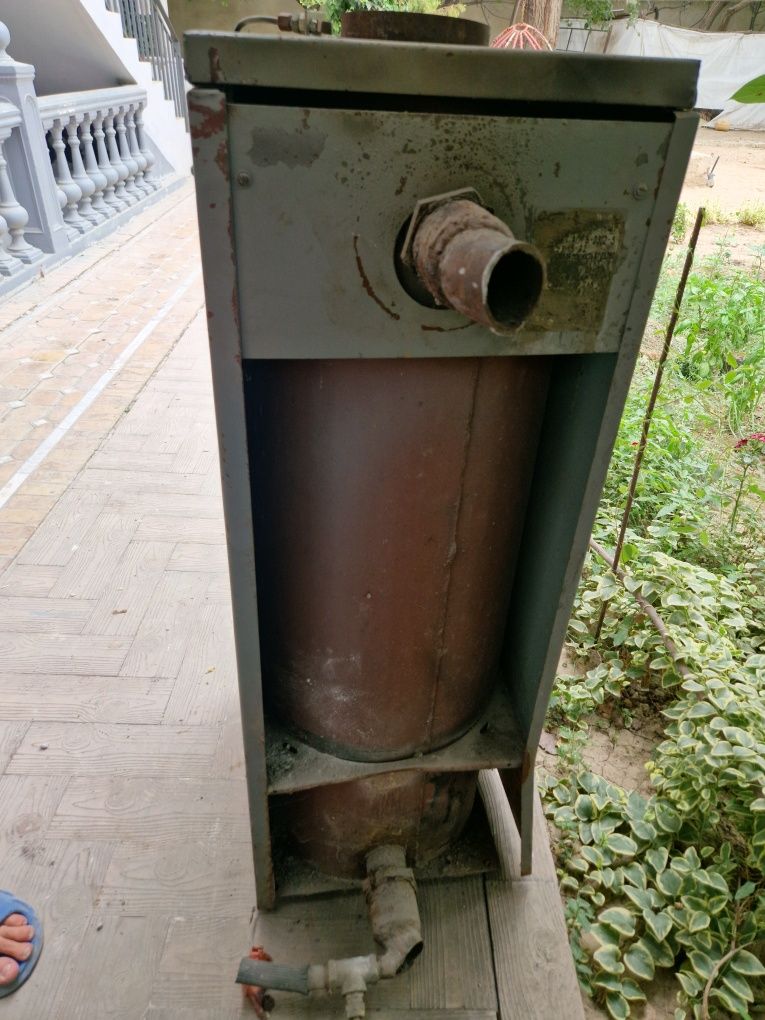 Продаётся котёл отопления и водонагреватель