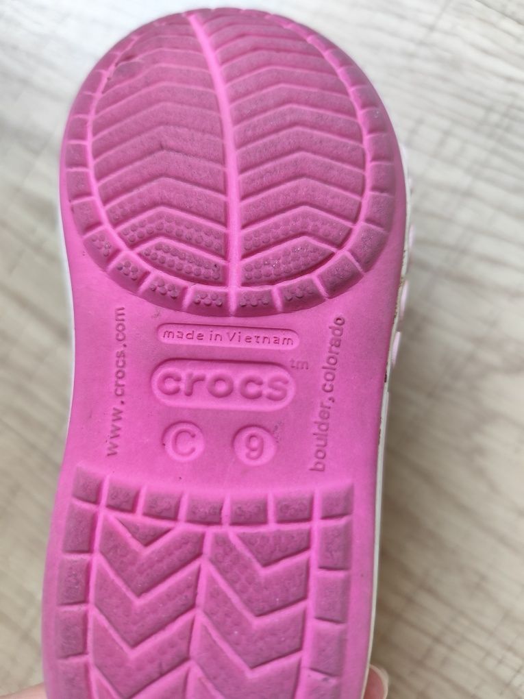 Розови сандали Crocs 25/26