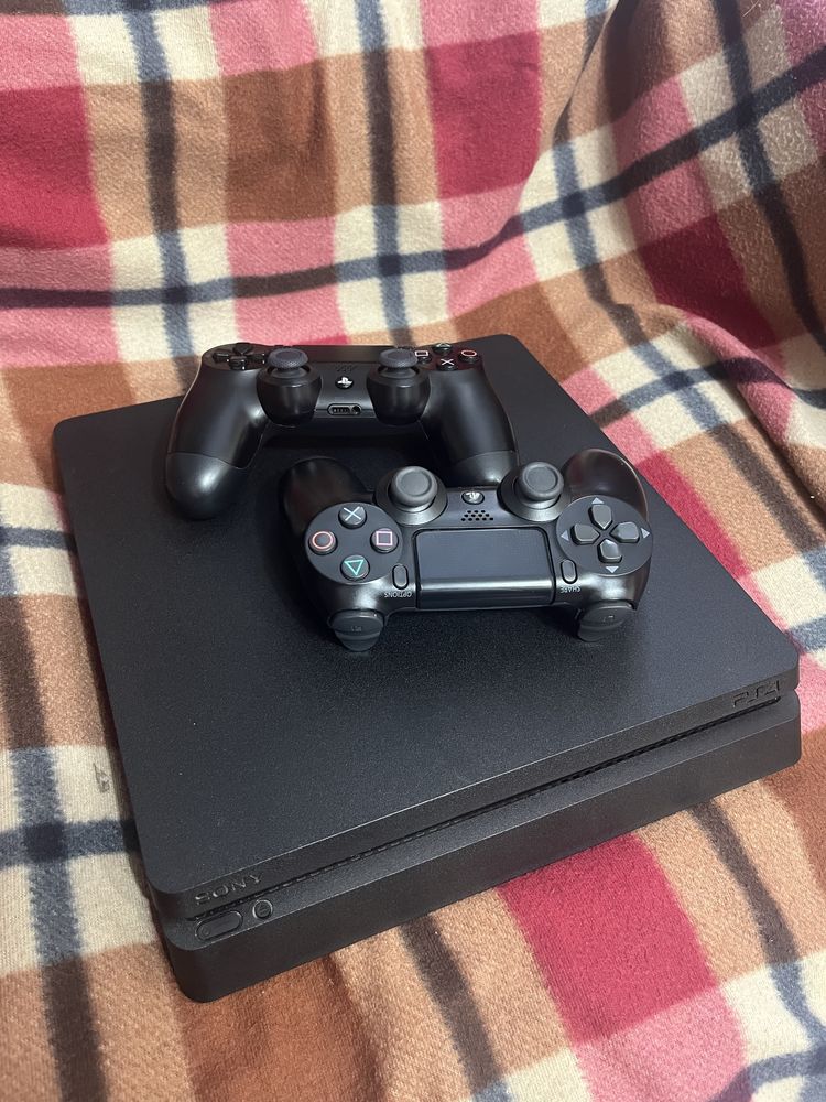 Sony PS4 slim 500gb состояние отличное!