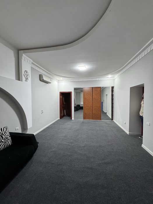 Под Офис сдаю помещение на Новомосковской