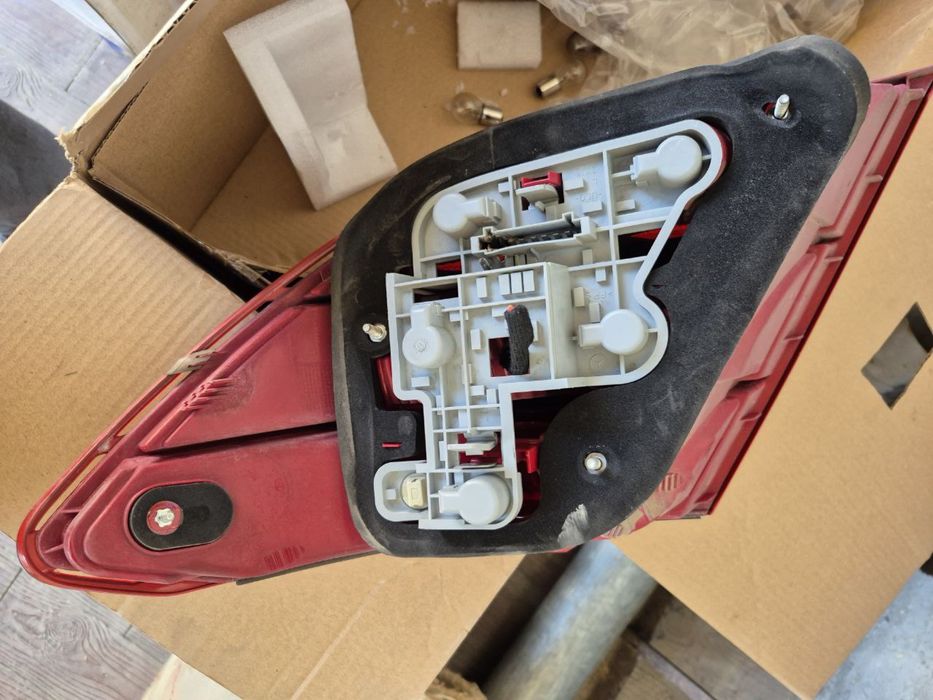 Фары от мерс W204