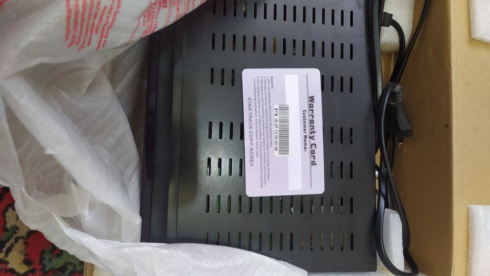 Продам  спут тюнер Star track str2016 и CD проиг Phillips AK 630