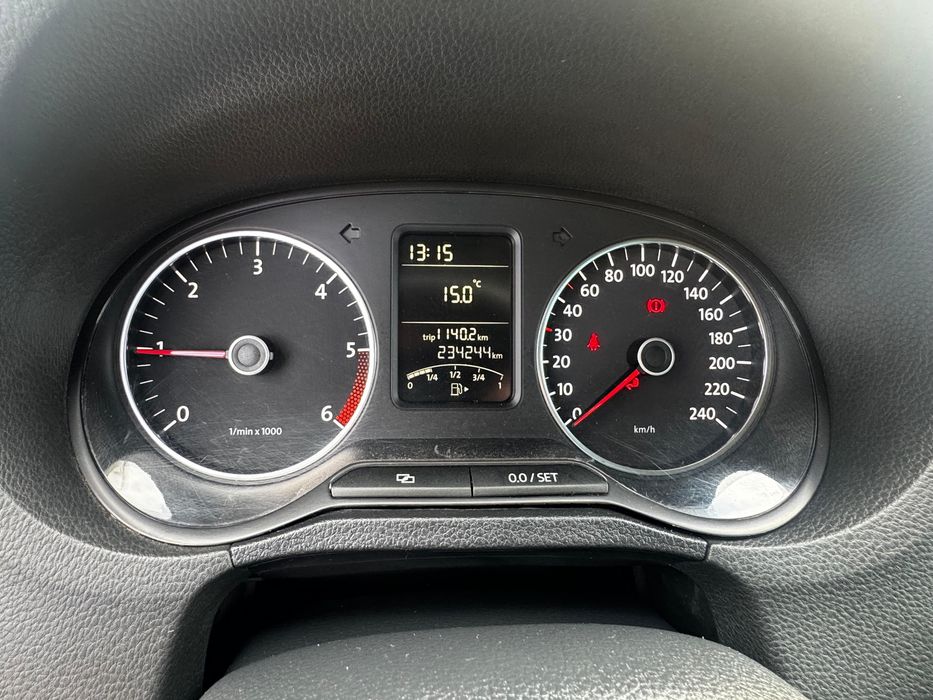 Volkswagen polo 2011 1.6 diesel impecabil