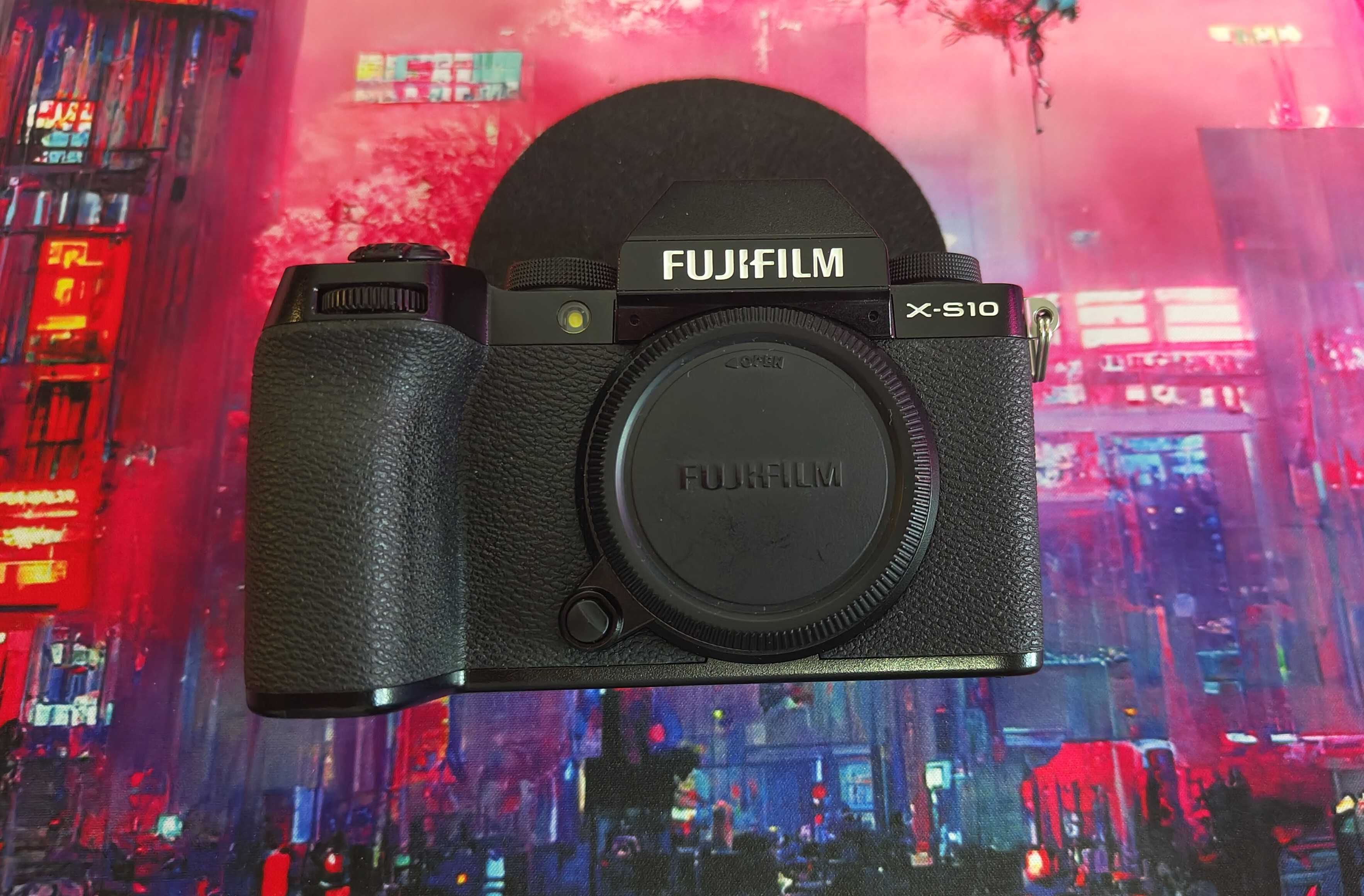 Fujifilm X-S10 комплект с 3 обектива + аксесоари