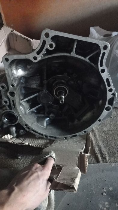 Коробка передач на мазду 323,1.6