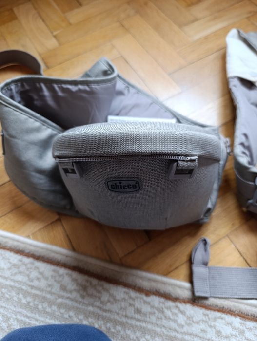 Marsupiu ergonomic multifunctional Chicco Hip Seat cu suport pentru so