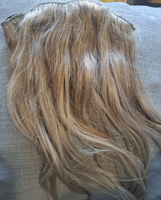 Светло кестеняв екстейшън