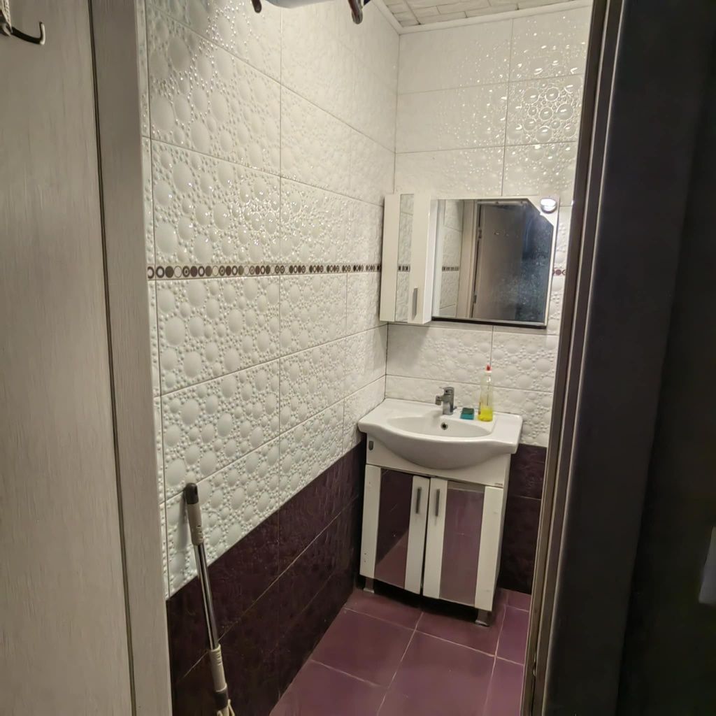 Дава се под наем Двустаен апартамент в Пловдив, Гагарин - 50 кв.м за 280.5 € - Снимка #1