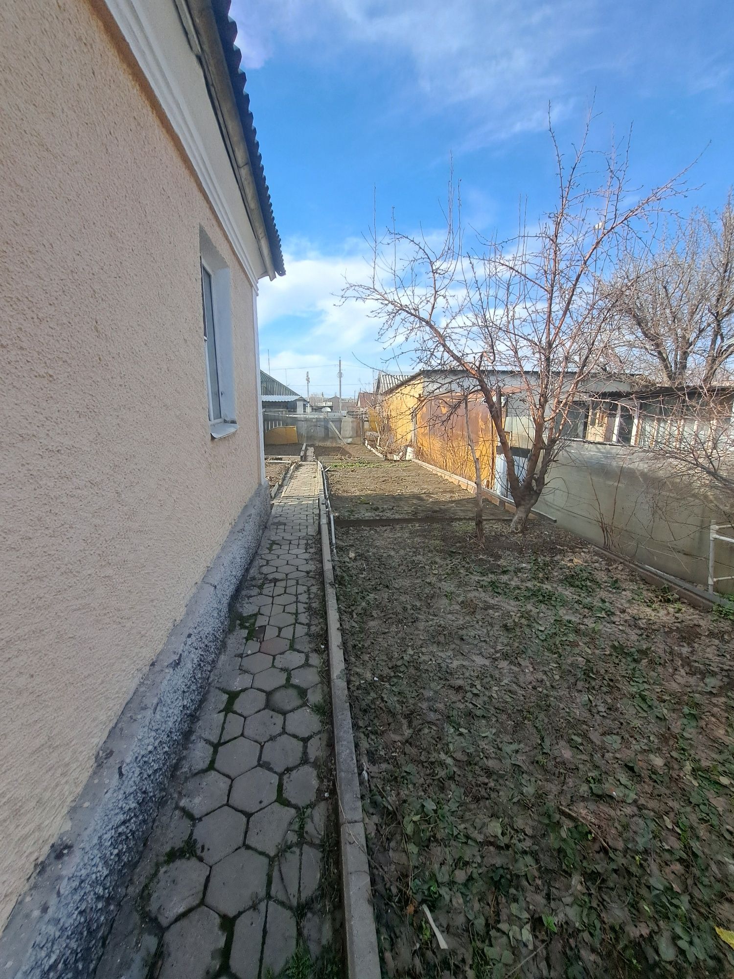 Продаём отдельностоящий дом по Ю. Космонавтов