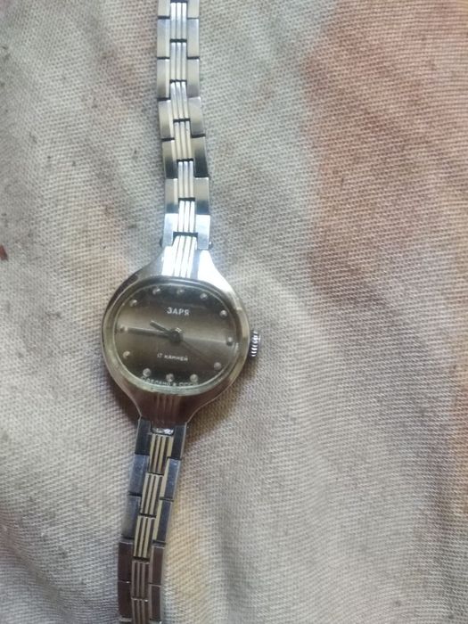 Икона 16 века 12 апостолов привезеное из Европы часы СССР позолоченные