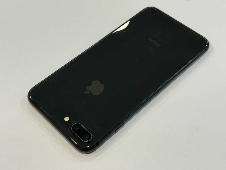 iPhone 8 Plus – 256GB – 89%