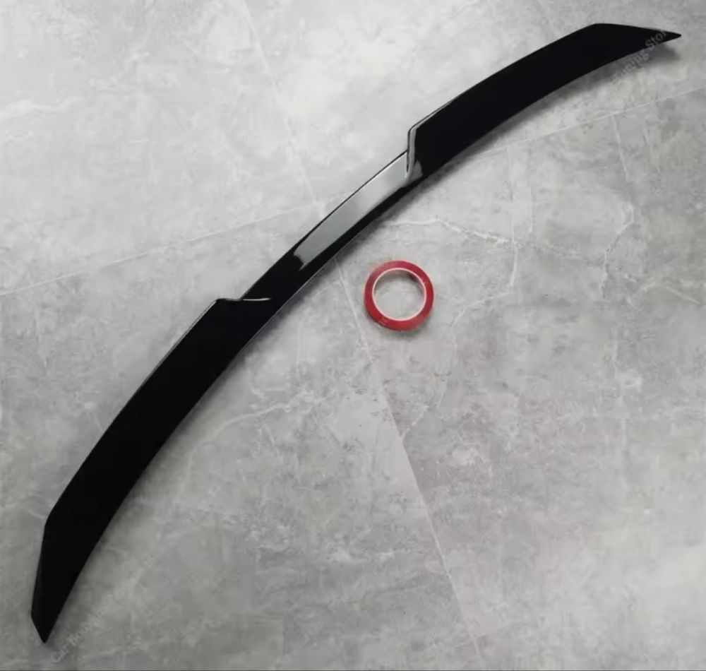 Eleron Lip codita Pleoapa Portbagaj Luneta BMW G60 2024  seria 5