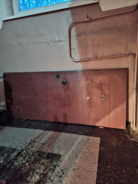 Продам дверь металлическую