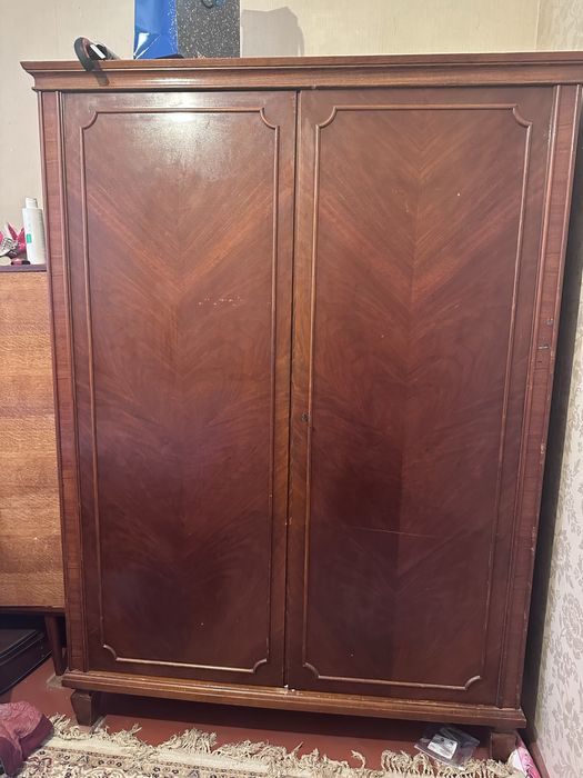 Шифоньер советский чистое дерево, тяжелый