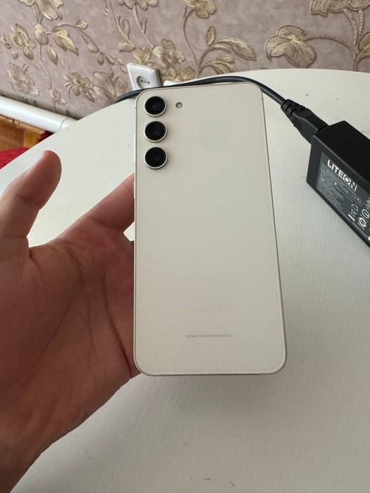 Samsung s 23 plus 8/ 512 xolati ideal