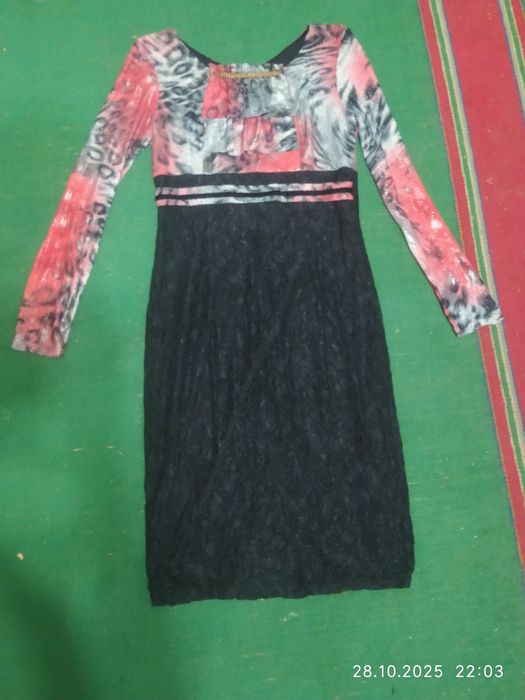 Продам платье.44 размер.