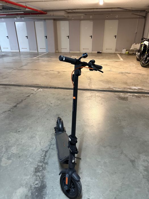 Ninebot F2 Plus Electric Scooter
