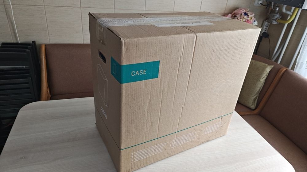 Carcasa pc + 3 fan revers noi.