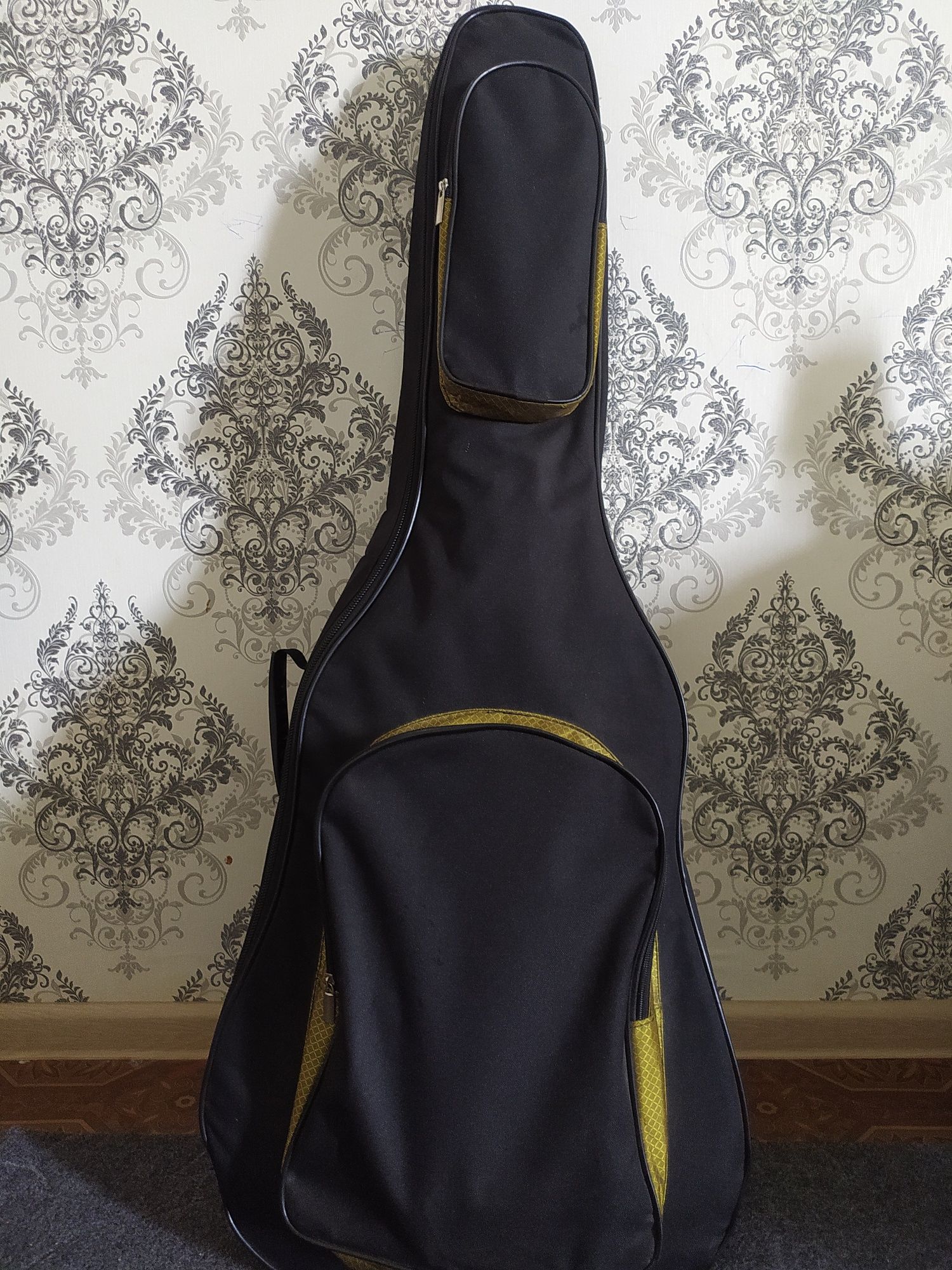 Gitara "Rockdale"