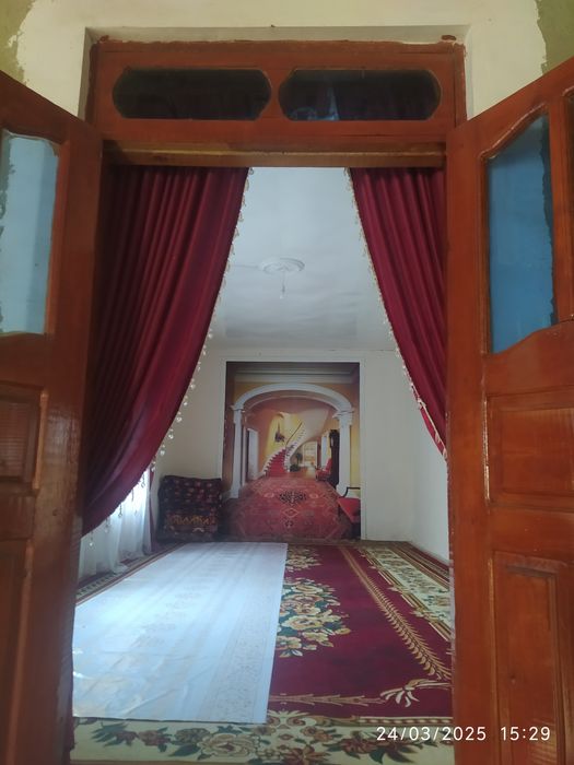 Uy sotiladi 14 sotik