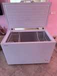 Lada frigorifica 302L Heinner
