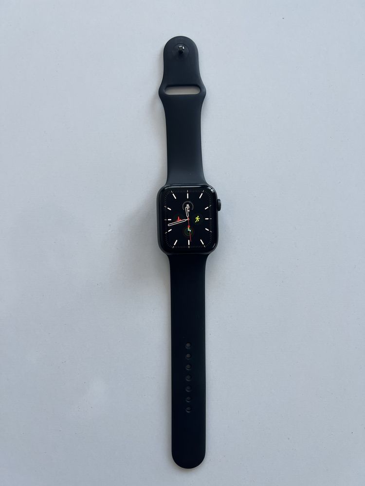 Apple Watch 5 - 44mm