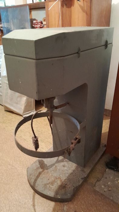 Яйцебиачка трифазна