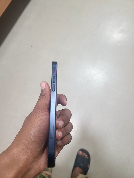iphone 12 holati ideal xotirasi 128 yomkost 85% obmen yoq naxtga