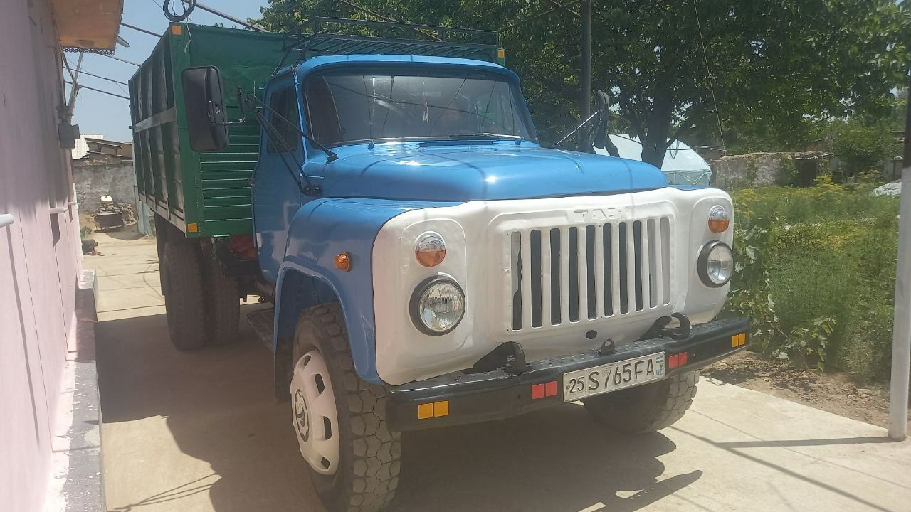 Gaz 53 Samosval sotiladi.
Gaz 53 Yili 1990